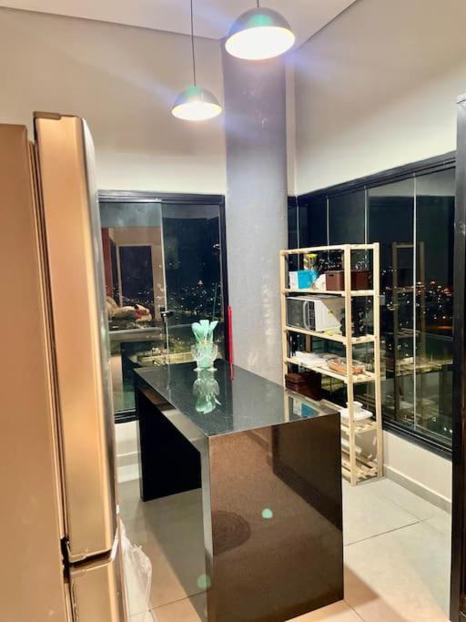 Novo A 600 Metros Da Apartamento Guarujá